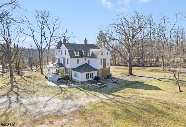 211 Mountainside Rd, Mendham Twp., NJ 07945