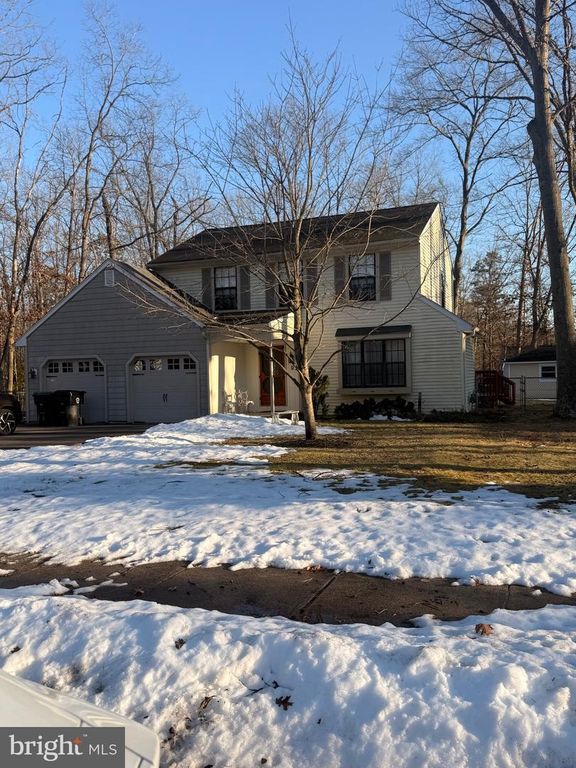 4 CATHERINE CT, Sicklerville, NJ 08081