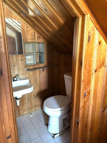 5271 Central Avenue, Portage, IN 46368