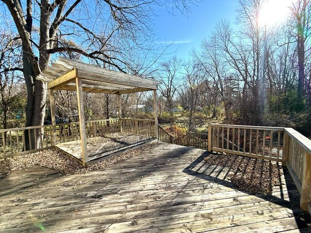 5271 Central Avenue, Portage, IN 46368