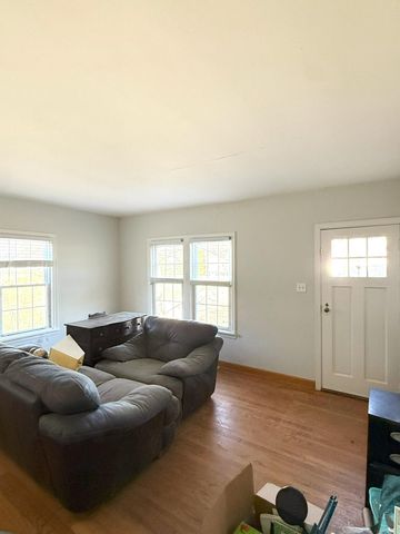 5271 Central Avenue, Portage, IN 46368