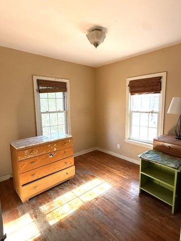 5271 Central Avenue, Portage, IN 46368