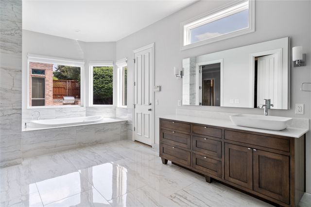 3705 COUNTRY OAK Court, Plano, TX 75093