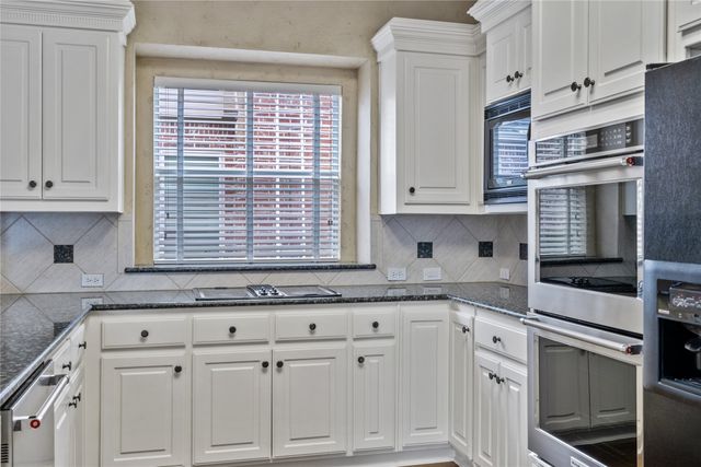 3705 COUNTRY OAK Court, Plano, TX 75093