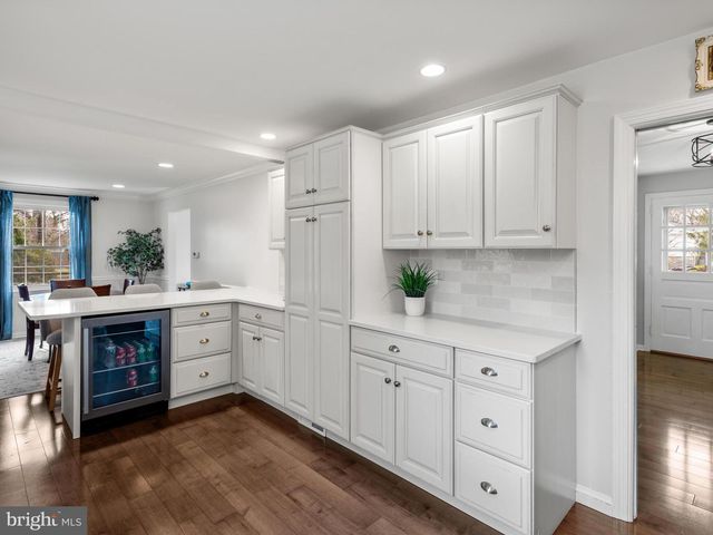 125 CLOVER HILL LN, Wayne, PA 19087