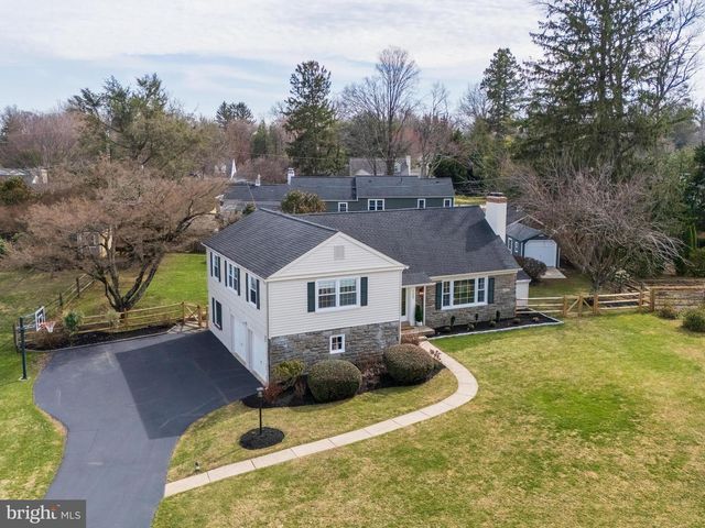 125 CLOVER HILL LN, Wayne, PA 19087