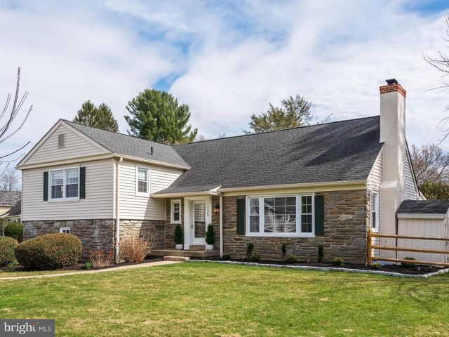 125 CLOVER HILL LN, Wayne, PA 19087