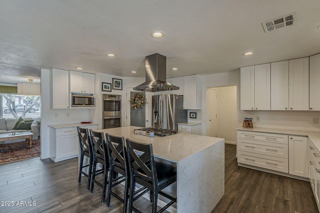 2151 E Aurelius Avenue, Phoenix, AZ 85020