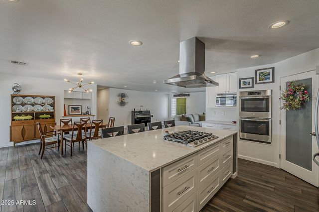 2151 E Aurelius Avenue, Phoenix, AZ 85020