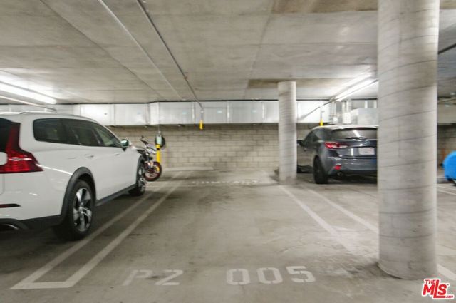 6400 Crescent Parkway 301, Playa Vista, CA 90094