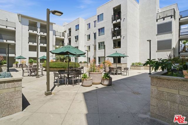 6400 Crescent Parkway 301, Playa Vista, CA 90094