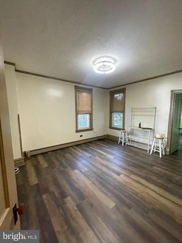 135 LUCKNOW RD, Harrisburg, PA 17110