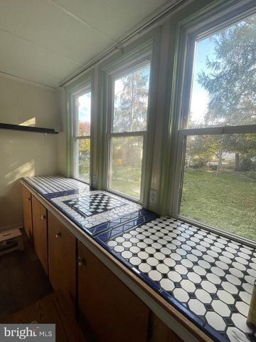 135 LUCKNOW RD, Harrisburg, PA 17110