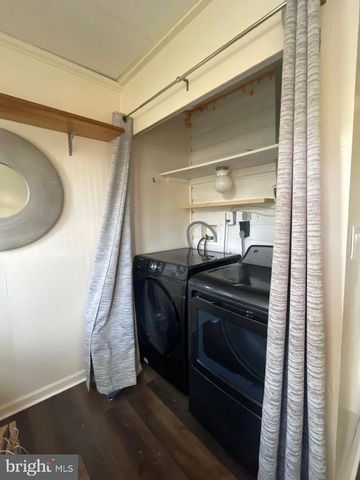 135 LUCKNOW RD, Harrisburg, PA 17110