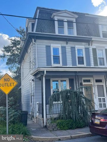 135 LUCKNOW RD, Harrisburg, PA 17110