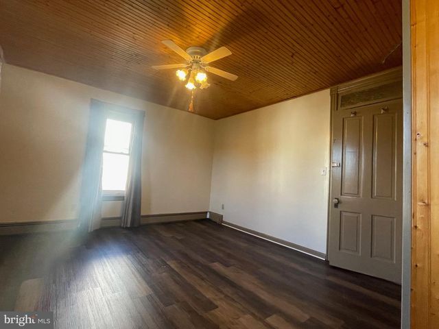 135 LUCKNOW RD, Harrisburg, PA 17110