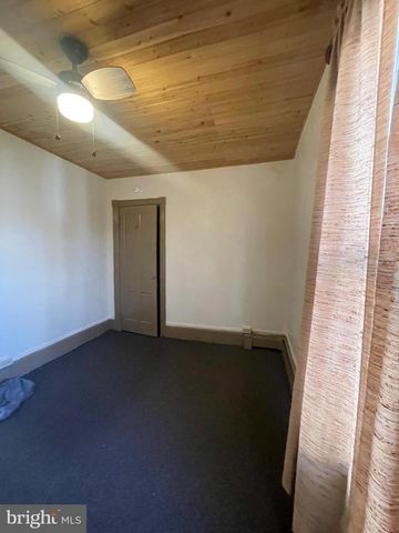 135 LUCKNOW RD, Harrisburg, PA 17110