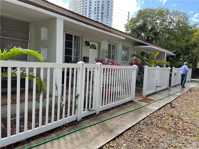 17 NE 9TH Avenue 4, Fort Lauderdale, FL 33301