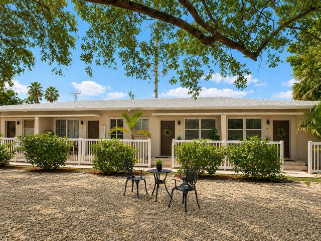 17 NE 9TH Avenue 4, Fort Lauderdale, FL 33301