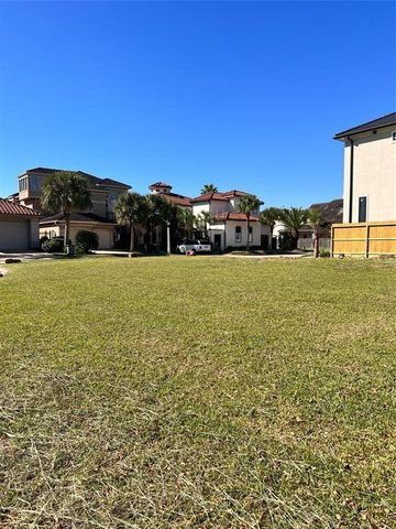 716 Harborside Way, Kemah, TX 77565