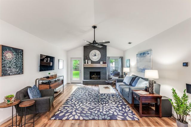 3204 Benbrook DR, Austin, TX 78757