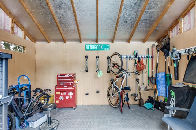 3204 Benbrook DR, Austin, TX 78757