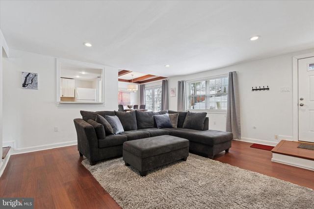 112 YARDLEY COMMONS, Yardley, PA 19067