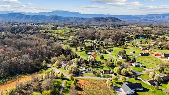 1533 Haley Lynn Road, Sevierville, TN 37862