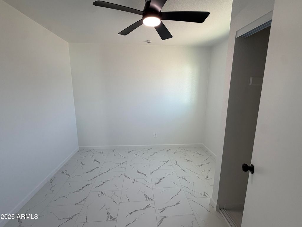6742 W HAZELWOOD Street, Phoenix, AZ 85033 — photo 4