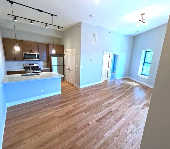 3473 S Archer Avenue 305, Chicago, IL 60608