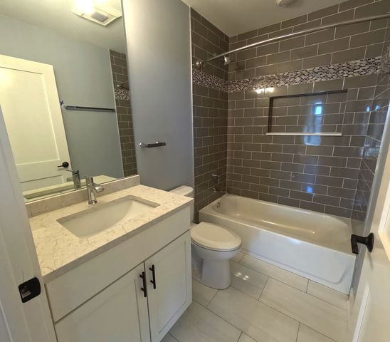 3473 S Archer Avenue 305, Chicago, IL 60608