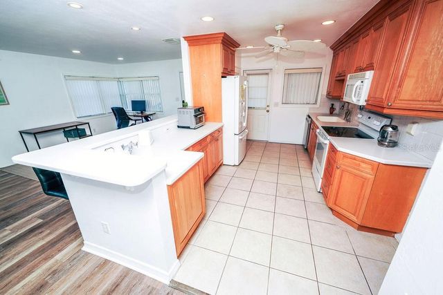 301 41ST AVENUE, St Pete Beach, FL 33706