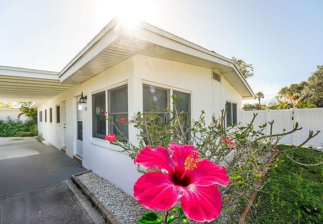 301 41ST AVENUE, St Pete Beach, FL 33706