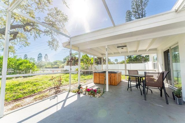 301 41ST AVENUE, St Pete Beach, FL 33706