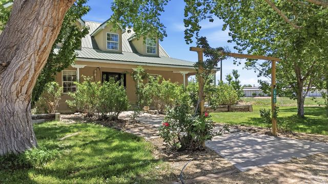 600 Camino De Corrales Del Norte, Corrales, NM 87048