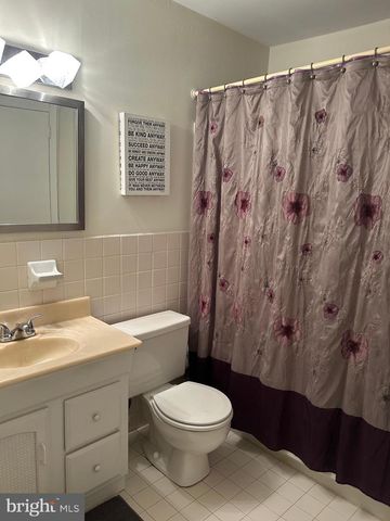 5 BROOKSIDE CT, Horsham, PA 19044