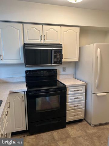 5 BROOKSIDE CT, Horsham, PA 19044