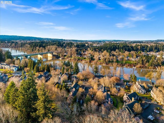 8510 Sw CURRY Dr A, Wilsonville, OR 97070