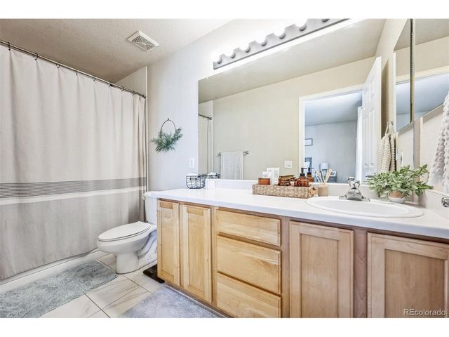 20000 Mitchell Pl 9, Denver, CO 80249