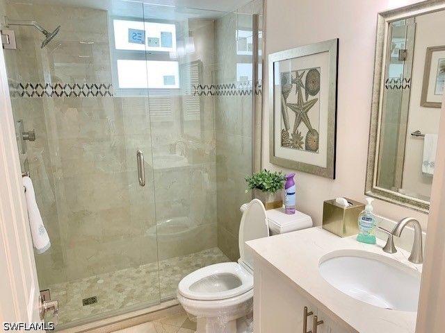 5550 HERON POINT DR 505, Naples, FL 34108