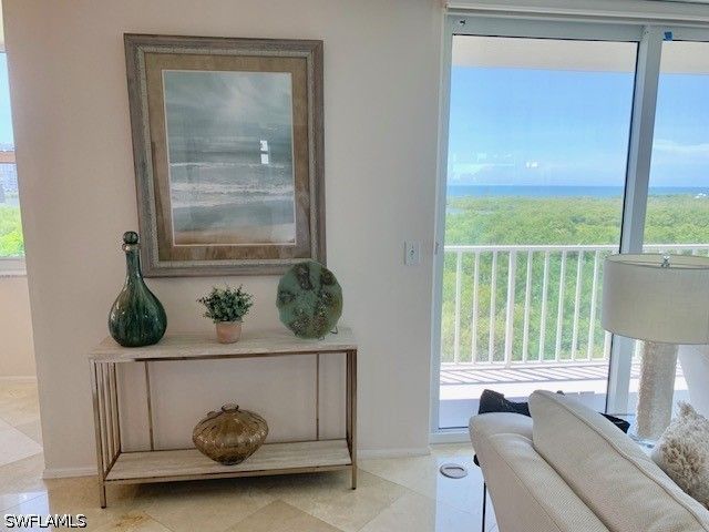 5550 HERON POINT DR 505, Naples, FL 34108