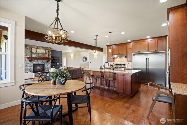 6818 Baker Ridge Drive, Lynden, WA 98264