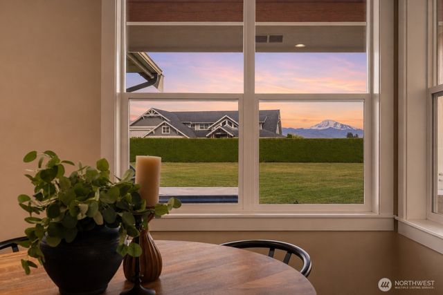 6818 Baker Ridge Drive, Lynden, WA 98264
