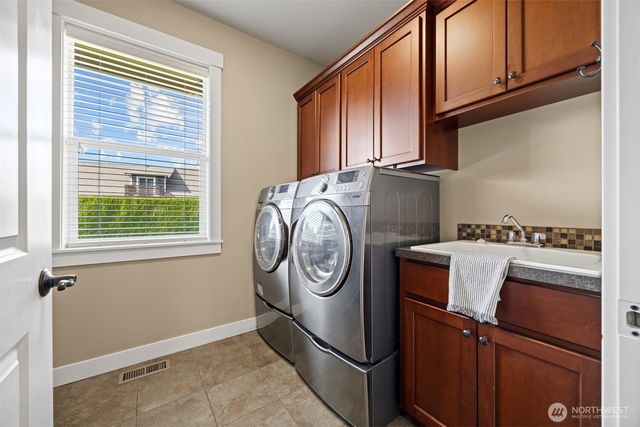 6818 Baker Ridge Drive, Lynden, WA 98264