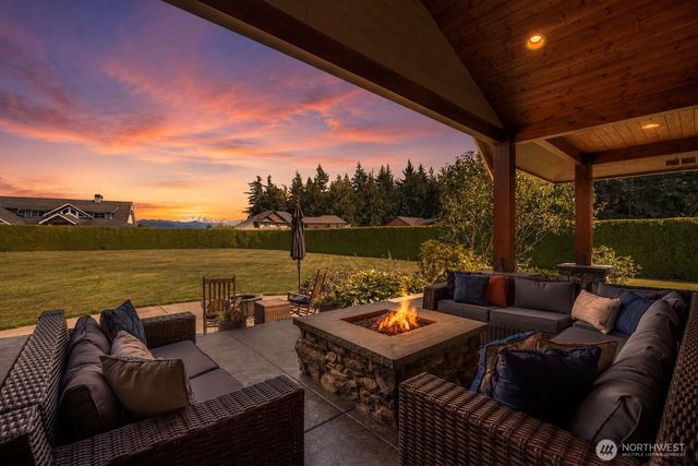 6818 Baker Ridge Drive, Lynden, WA 98264