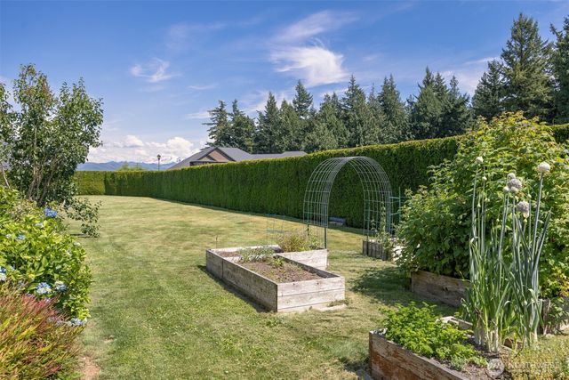 6818 Baker Ridge Drive, Lynden, WA 98264