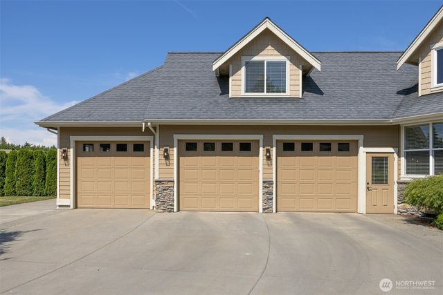 6818 Baker Ridge Drive, Lynden, WA 98264