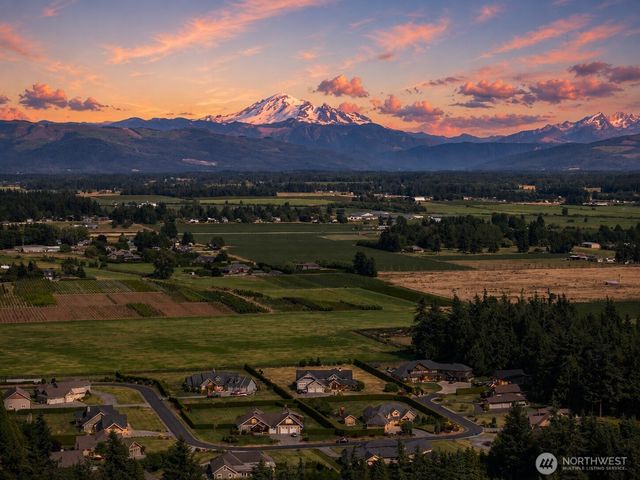 6818 Baker Ridge Drive, Lynden, WA 98264