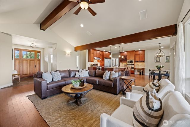 6818 Baker Ridge Drive, Lynden, WA 98264