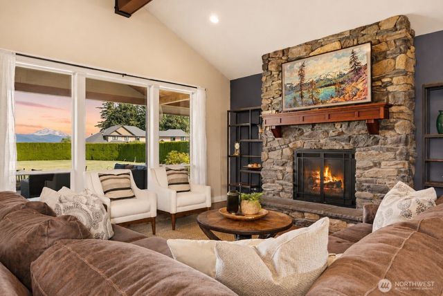 6818 Baker Ridge Drive, Lynden, WA 98264